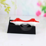 Weird magnetic gyroscope